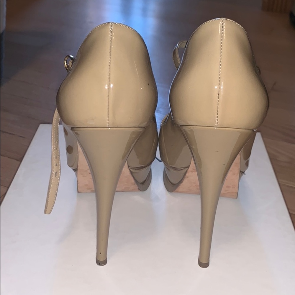 Authentic Yves Saint Laurent Tribute Pumps - Picture 2 of 8